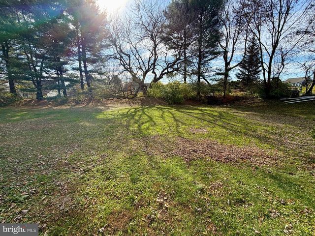 112 CHUKAR CT, Lititz, PA 17543