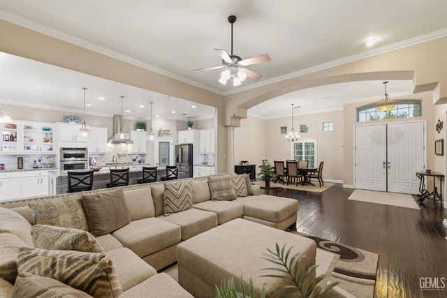 1905 Ordsall Street, Bakersfield, CA 93311