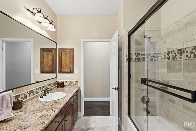 1905 Ordsall Street, Bakersfield, CA 93311