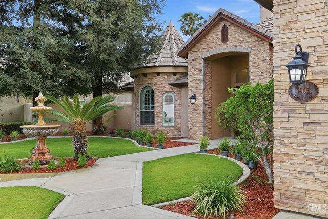 1905 Ordsall Street, Bakersfield, CA 93311