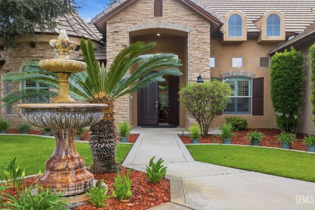 1905 Ordsall Street, Bakersfield, CA 93311