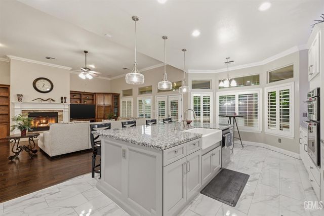 1905 Ordsall Street, Bakersfield, CA 93311