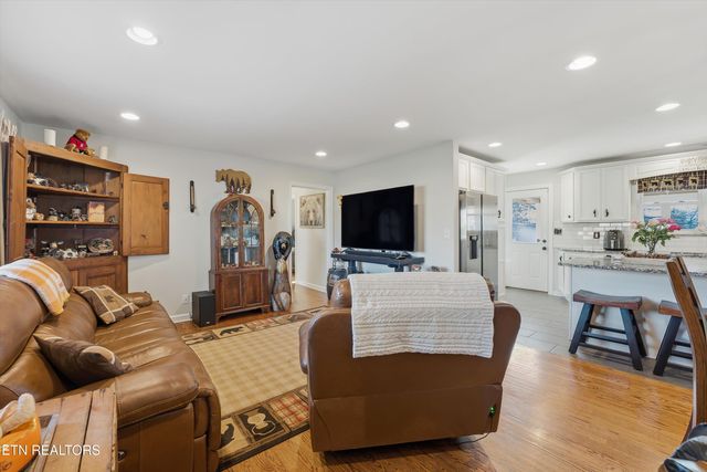 112 Mesa Rd, Maryville, TN 37804