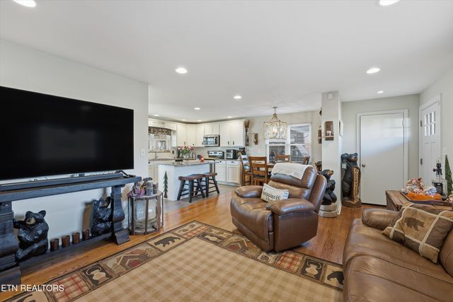 112 Mesa Rd, Maryville, TN 37804