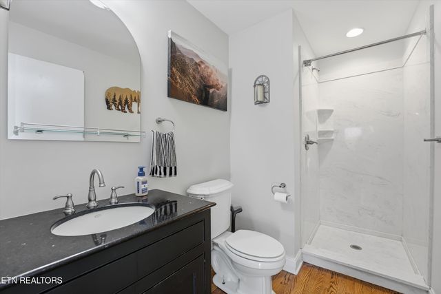 112 Mesa Rd, Maryville, TN 37804