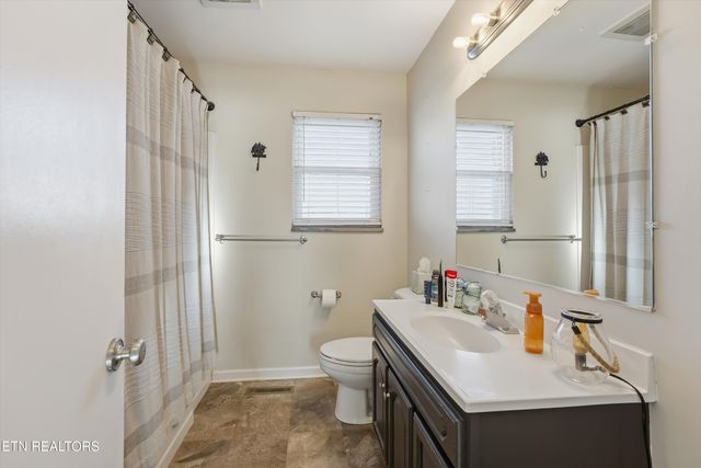 112 Mesa Rd, Maryville, TN 37804