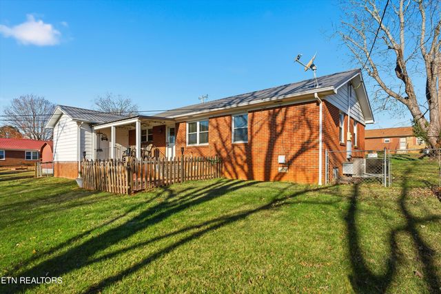 112 Mesa Rd, Maryville, TN 37804