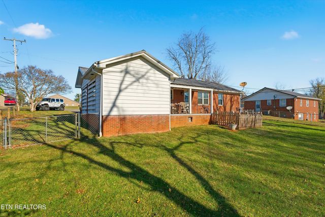 112 Mesa Rd, Maryville, TN 37804