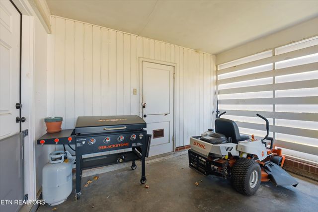 112 Mesa Rd, Maryville, TN 37804