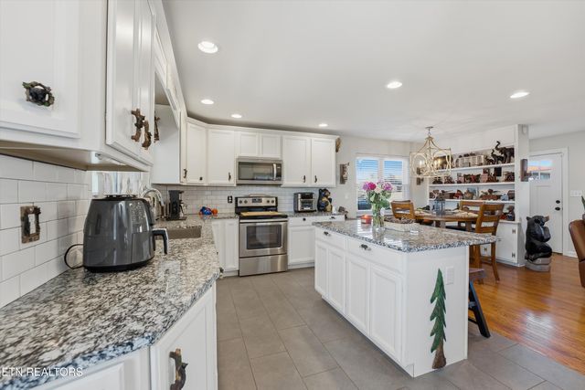 112 Mesa Rd, Maryville, TN 37804