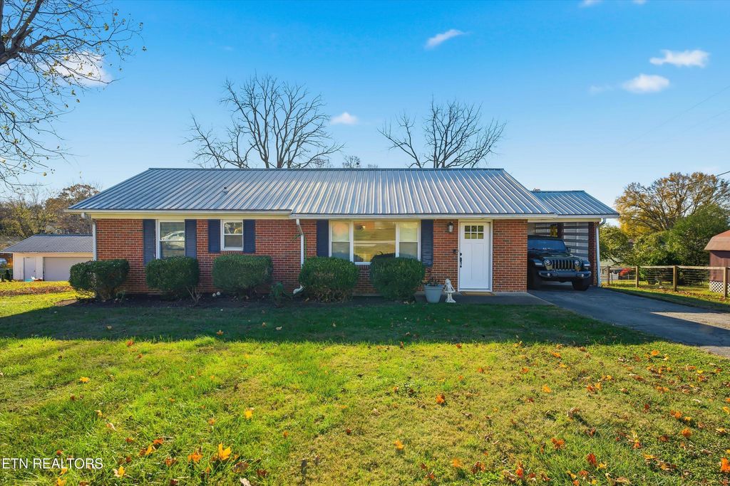 112 Mesa Rd, Maryville, TN 37804
