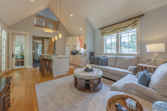 2975 Lakeshore Drive, Fennville, MI 49408