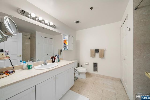 100 Old Palisade Road 2311, Fort Lee, NJ 07024