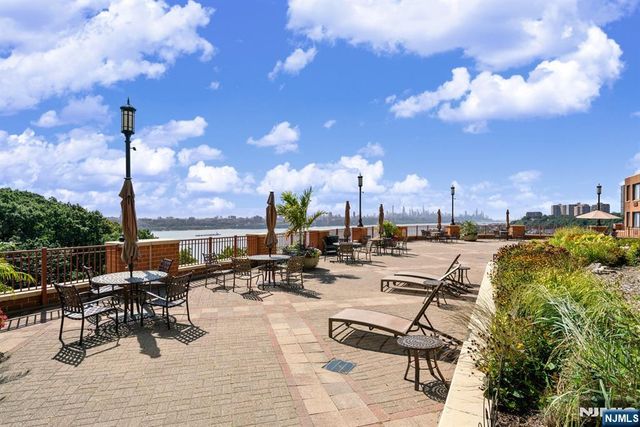 100 Old Palisade Road 2311, Fort Lee, NJ 07024