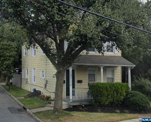 56 Pine Street, Verona, NJ 07044