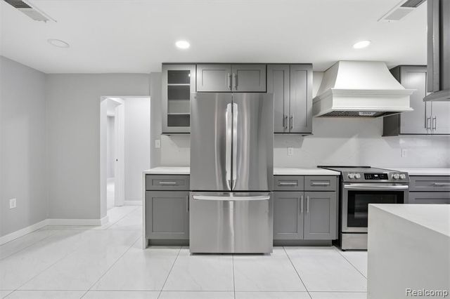 19200 Merriman Court, Livonia, MI 48152