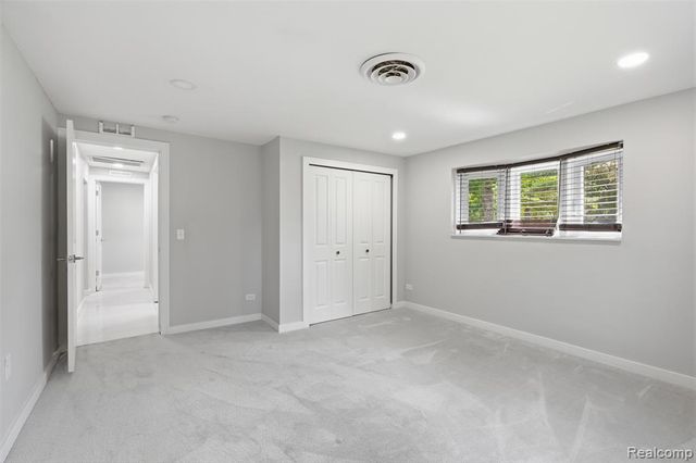 19200 Merriman Court, Livonia, MI 48152
