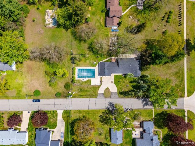 19200 Merriman Court, Livonia, MI 48152