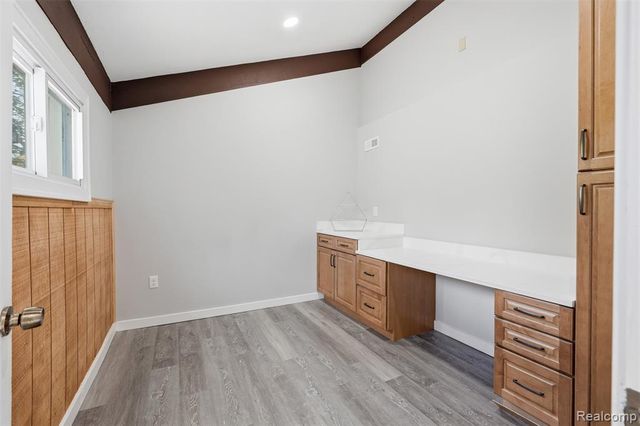 19200 Merriman Court, Livonia, MI 48152