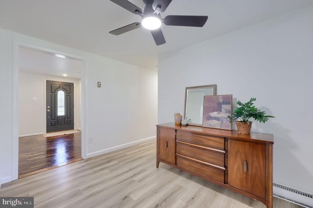 1411 S MOUNTAIN RD, Dillsburg, PA 17019