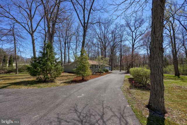 1411 S MOUNTAIN RD, Dillsburg, PA 17019