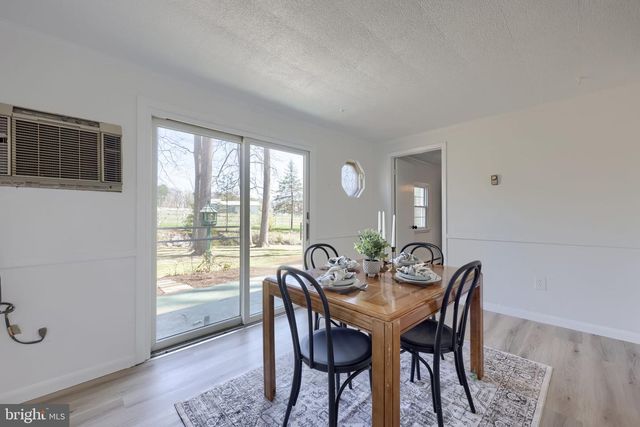 1411 S MOUNTAIN RD, Dillsburg, PA 17019
