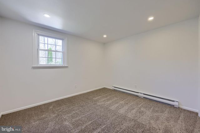 1411 S MOUNTAIN RD, Dillsburg, PA 17019