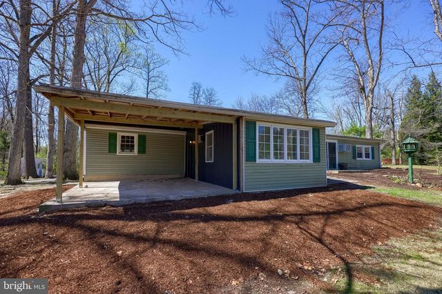 1411 S MOUNTAIN RD, Dillsburg, PA 17019