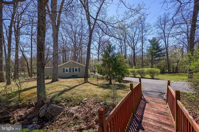 1411 S MOUNTAIN RD, Dillsburg, PA 17019