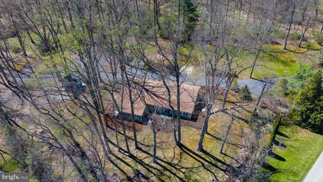 1411 S MOUNTAIN RD, Dillsburg, PA 17019
