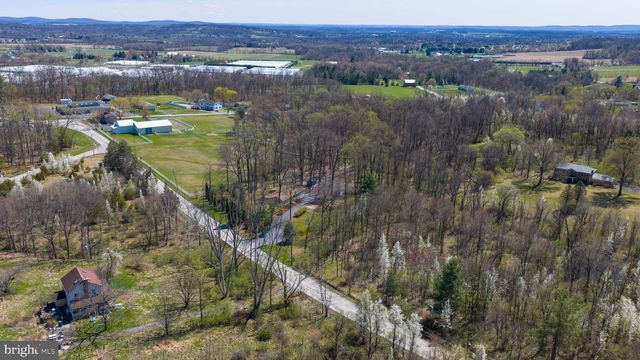 1411 S MOUNTAIN RD, Dillsburg, PA 17019
