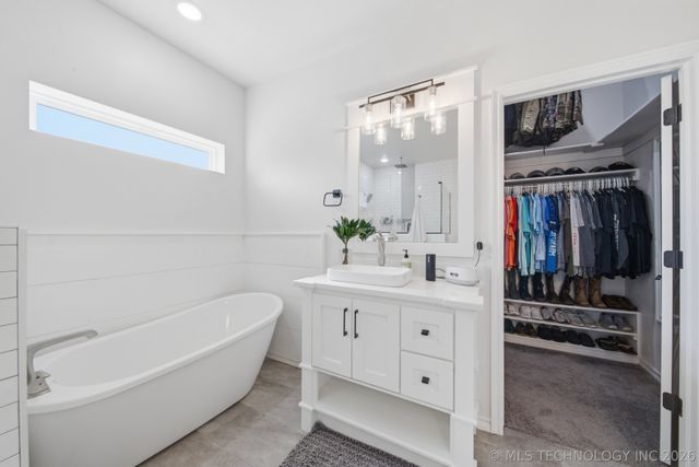 3116 W Van Buren Court S, Broken Arrow, OK 74011