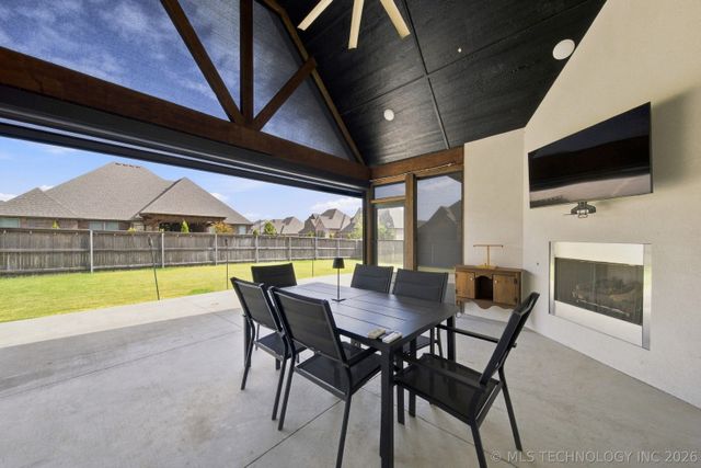 3116 W Van Buren Court S, Broken Arrow, OK 74011