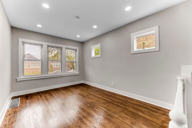 5544 S California Avenue, Chicago, IL 60629