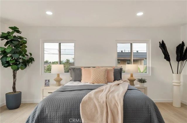 1921 W Clearbrook, Anaheim, CA 92804