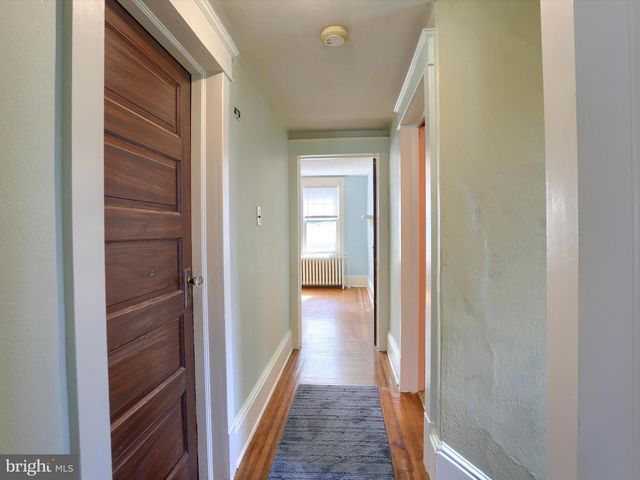 137 W MAIN ST, Windsor, PA 17366