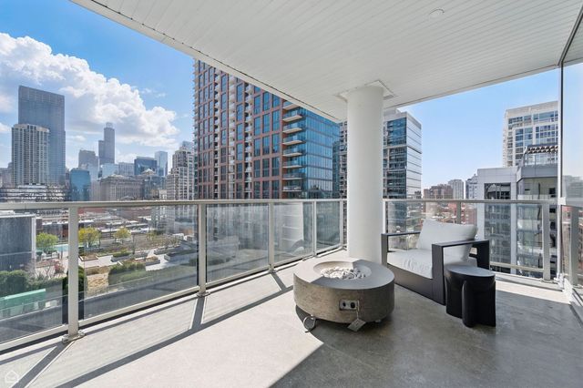 146 W Erie Street 602, Chicago, IL 60654