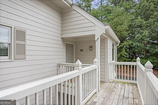 911 Hollyfax Circle NE, Atlanta, GA 30328