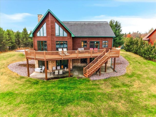 W5528 North Shore Drive, New Lisbon, WI 53950