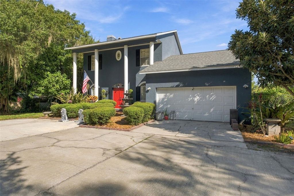 Image 1 of property listing at 8022 TIERRA VERDE DRIVE, Tampa, FL 33617