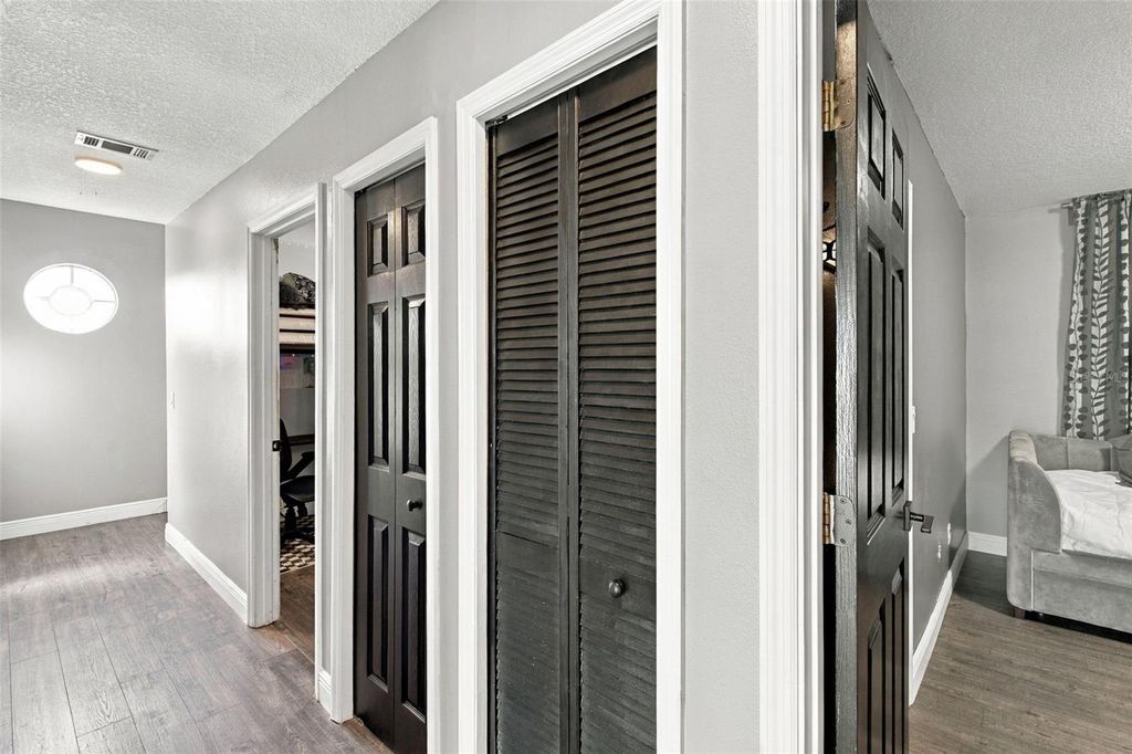 Image 36 of property listing at 8022 TIERRA VERDE DRIVE, Tampa, FL 33617