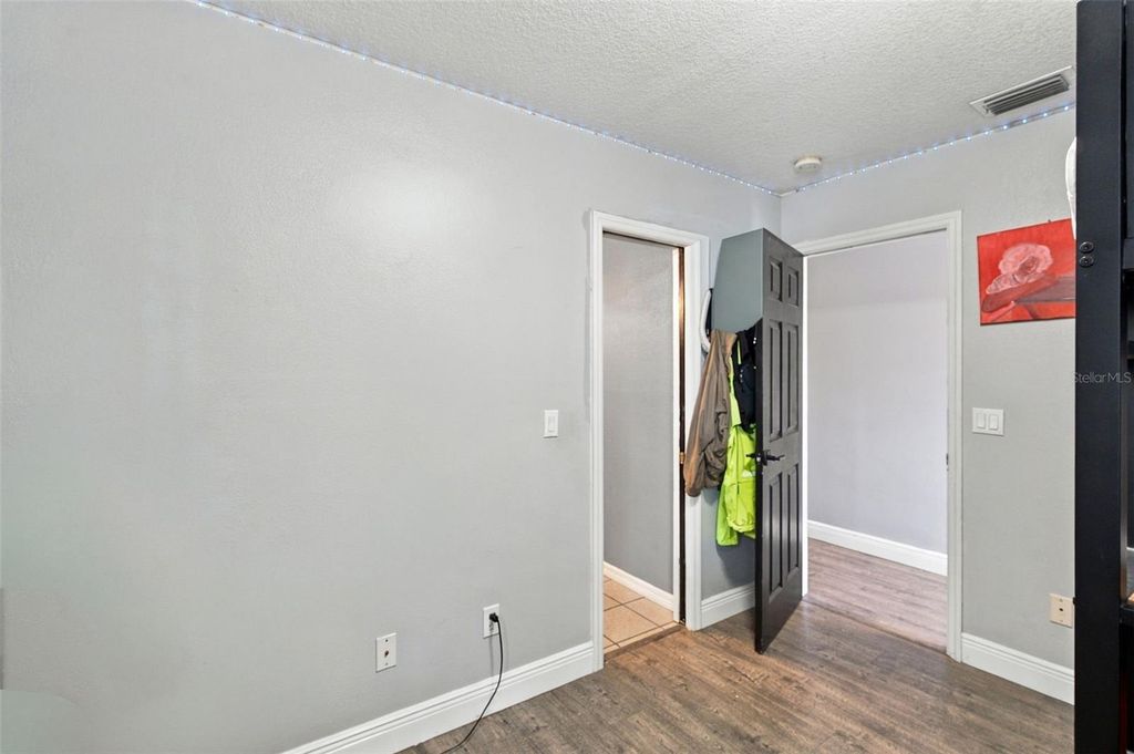 Image 37 of property listing at 8022 TIERRA VERDE DRIVE, Tampa, FL 33617
