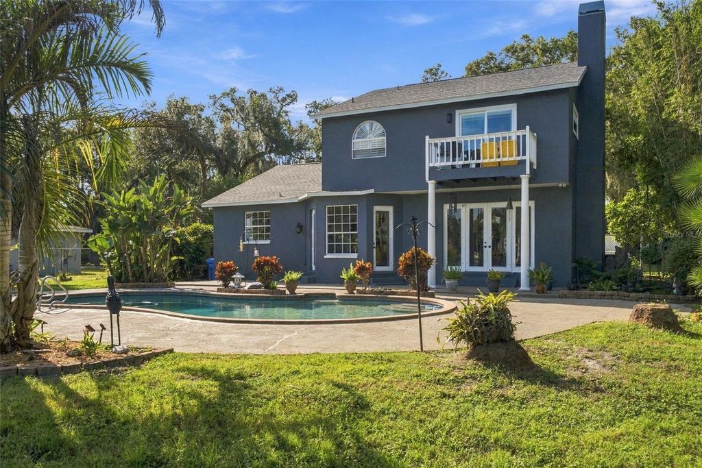 Image 49 of property listing at 8022 TIERRA VERDE DRIVE, Tampa, FL 33617