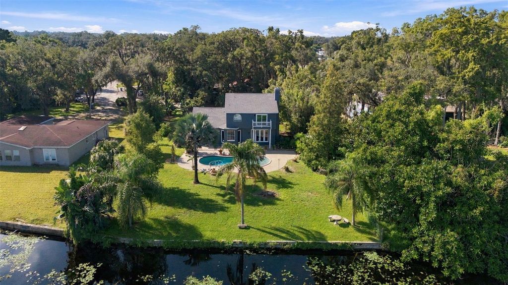Image 56 of property listing at 8022 TIERRA VERDE DRIVE, Tampa, FL 33617