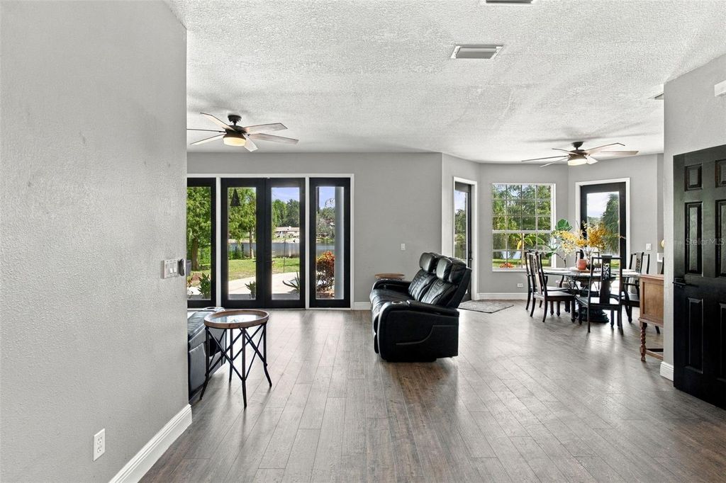 Image 7 of property listing at 8022 TIERRA VERDE DRIVE, Tampa, FL 33617