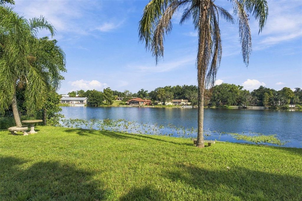 Image 63 of property listing at 8022 TIERRA VERDE DRIVE, Tampa, FL 33617