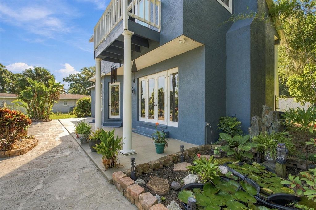 Image 64 of property listing at 8022 TIERRA VERDE DRIVE, Tampa, FL 33617