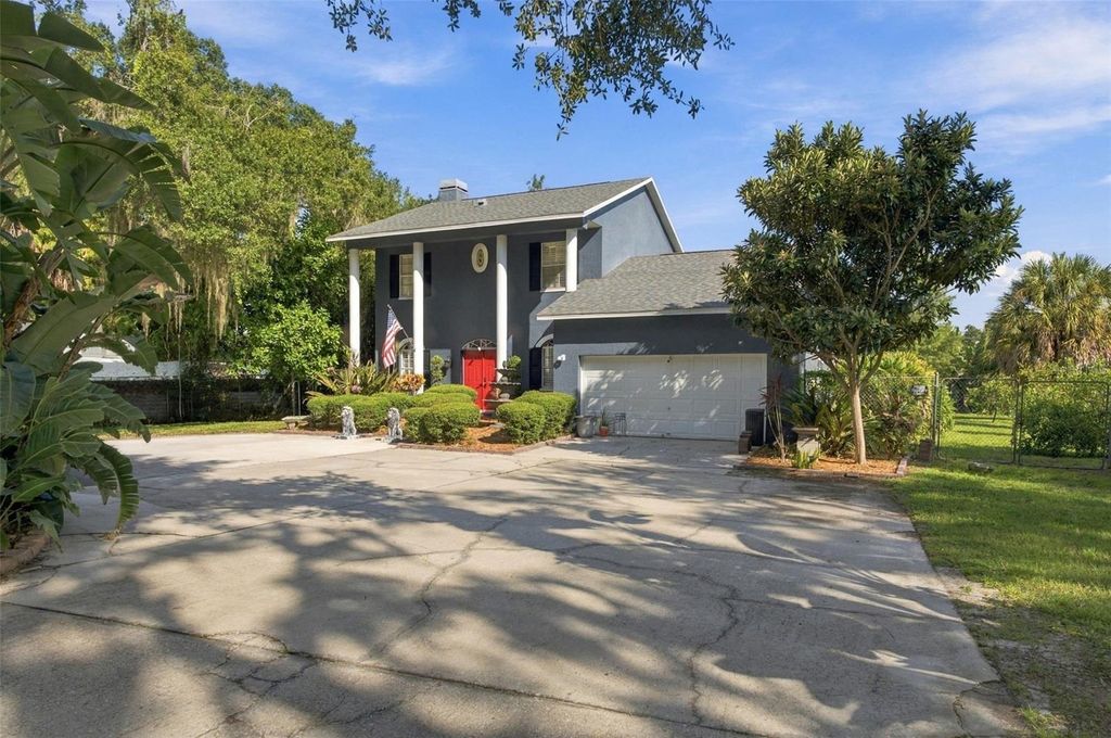 Image 68 of property listing at 8022 TIERRA VERDE DRIVE, Tampa, FL 33617