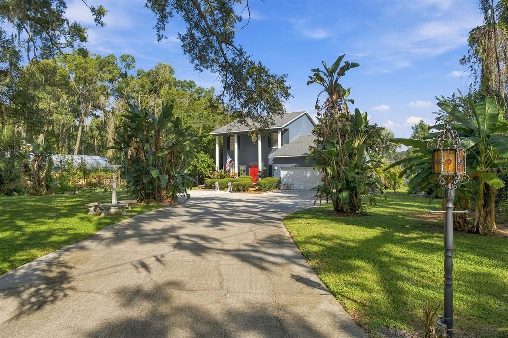 Image 69 of property listing at 8022 TIERRA VERDE DRIVE, Tampa, FL 33617