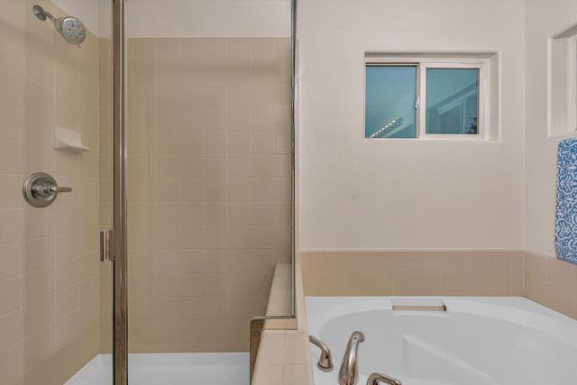 2179 W Rock Creek, Merced, CA 95348